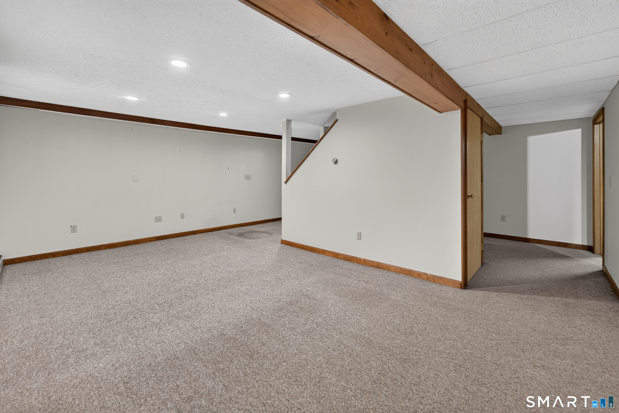 7 Massapeag Point Road Montville CT 06382