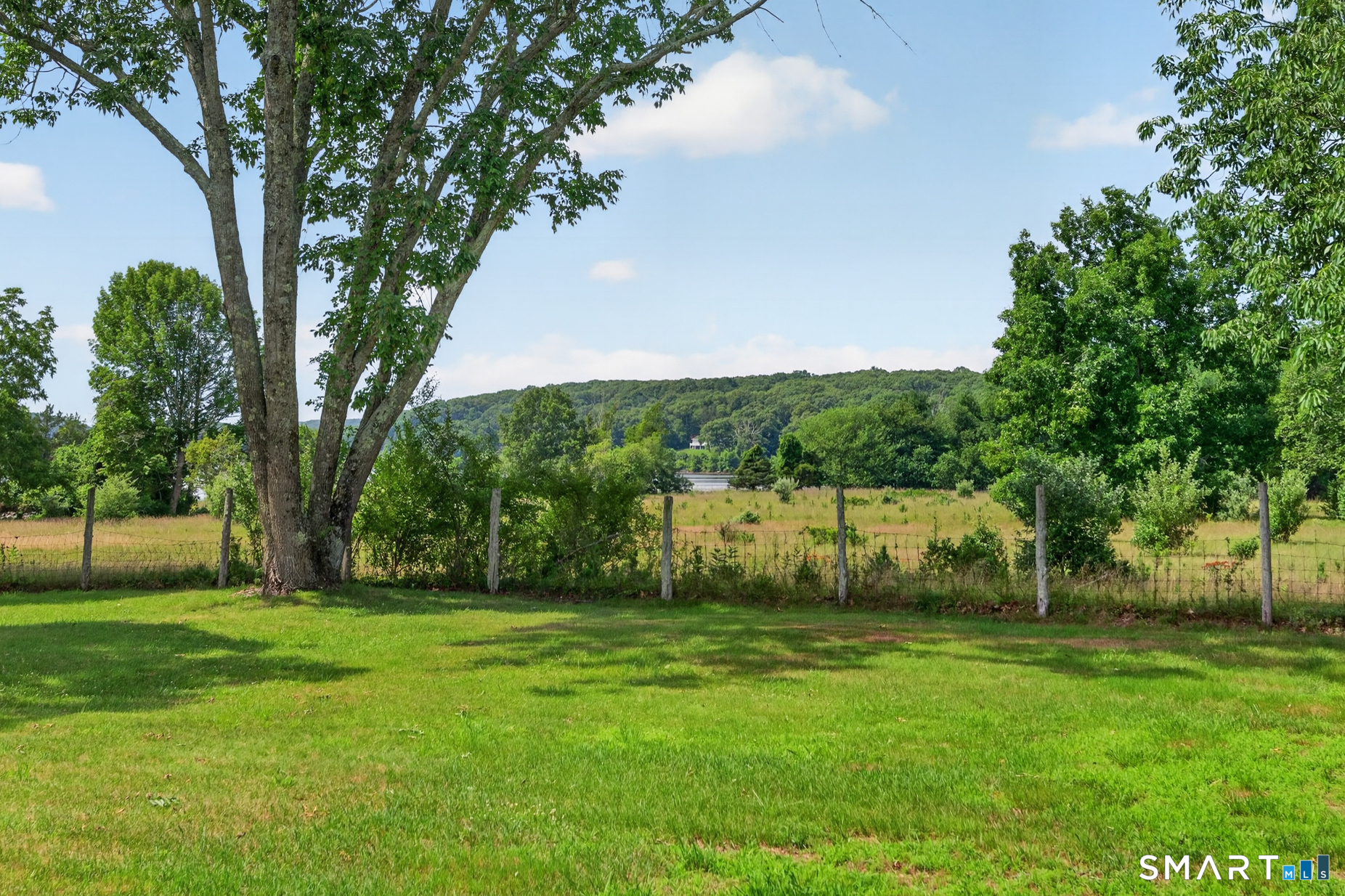 7 Massapeag Point Road Montville CT 06382