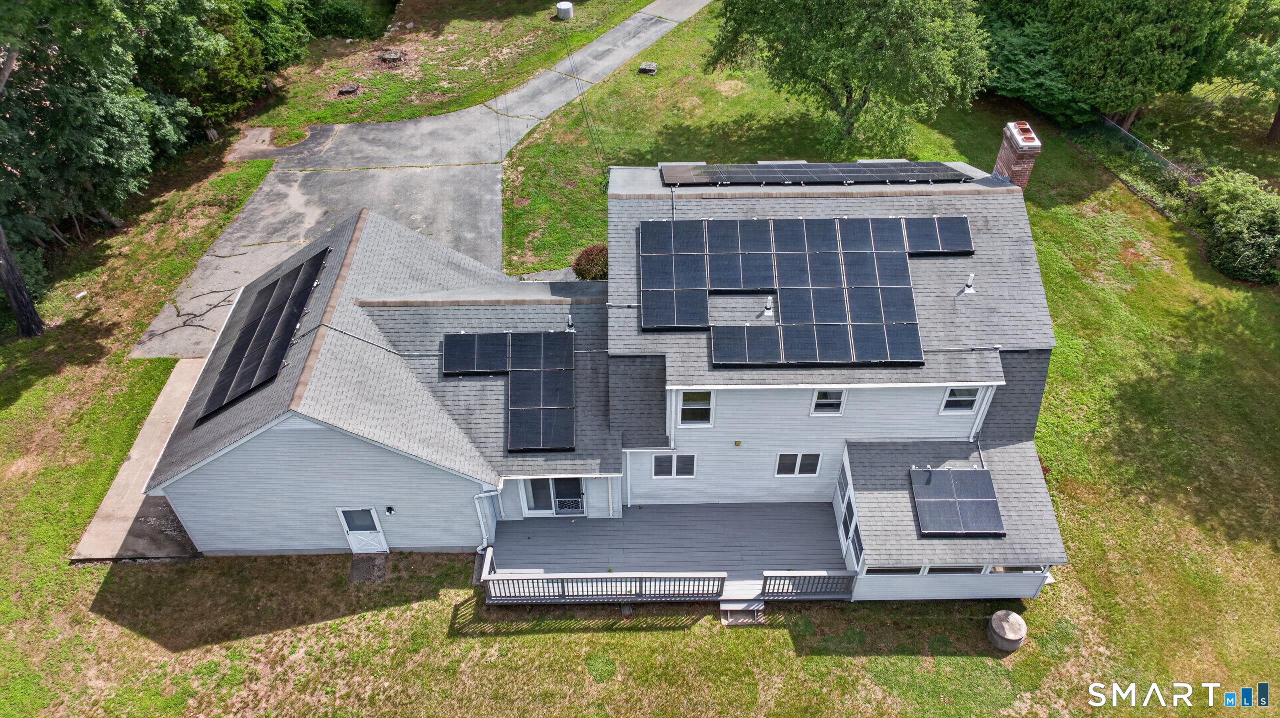 7 Massapeag Point Road Montville CT 06382