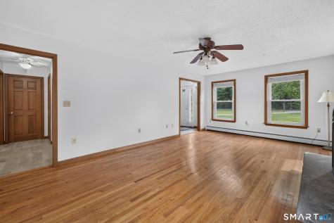 7 Massapeag Point Road Montville CT 06382
