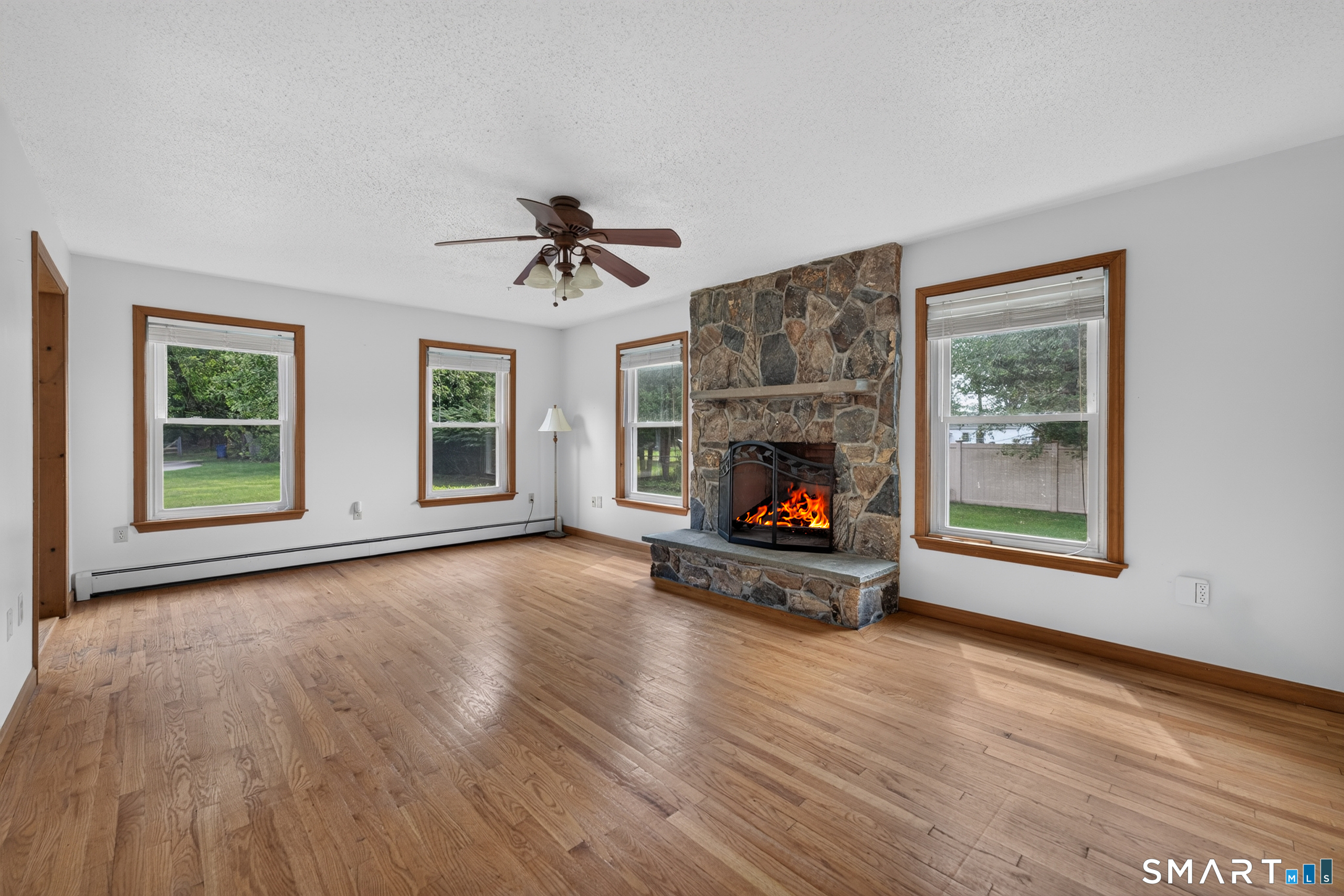 7 Massapeag Point Road Montville CT 06382
