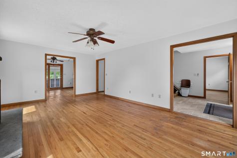 7 Massapeag Point Road Montville CT 06382