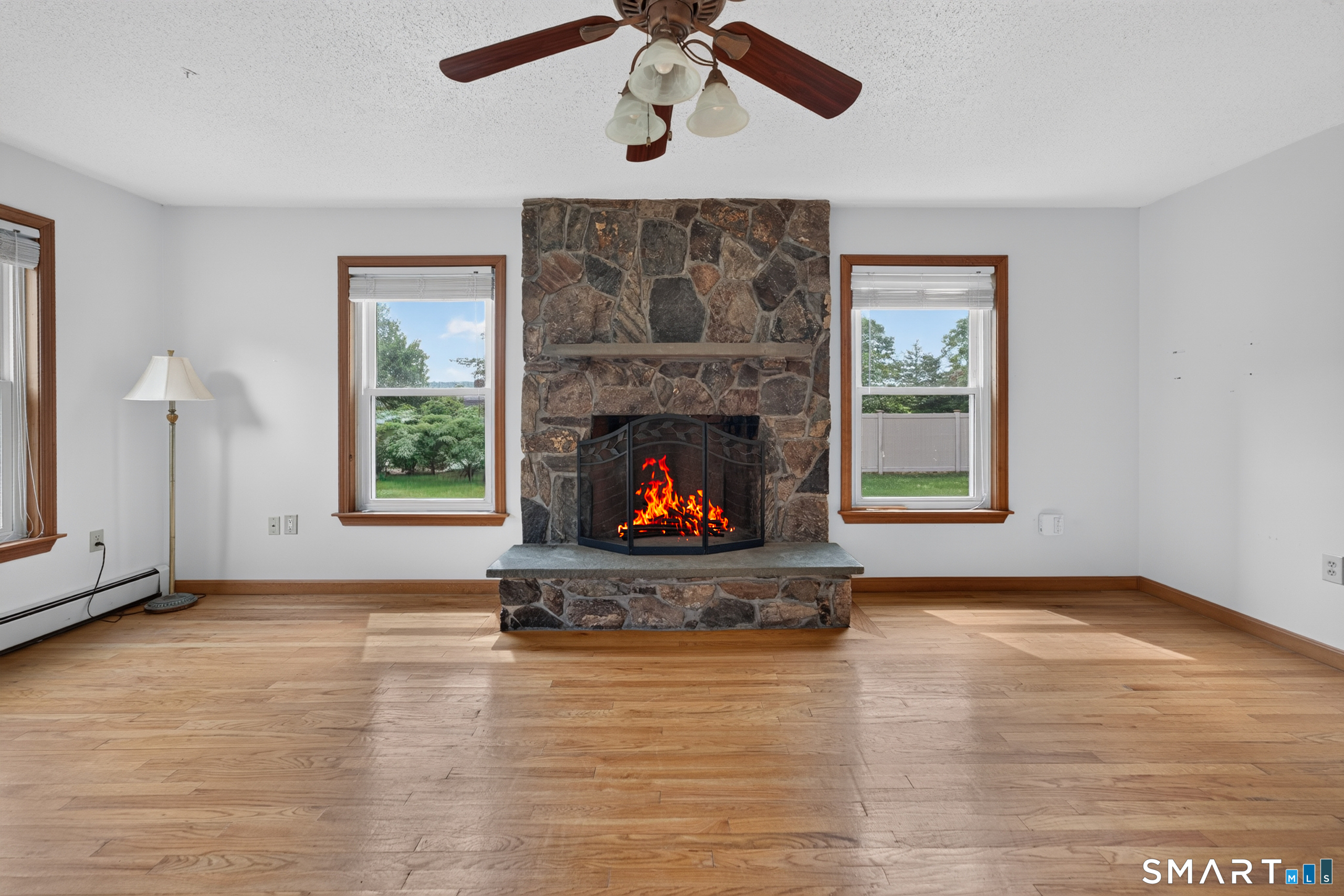 7 Massapeag Point Road Montville CT 06382