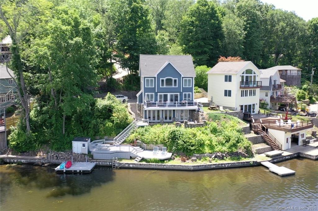 29 Bankside Trail Newtown CT 06482