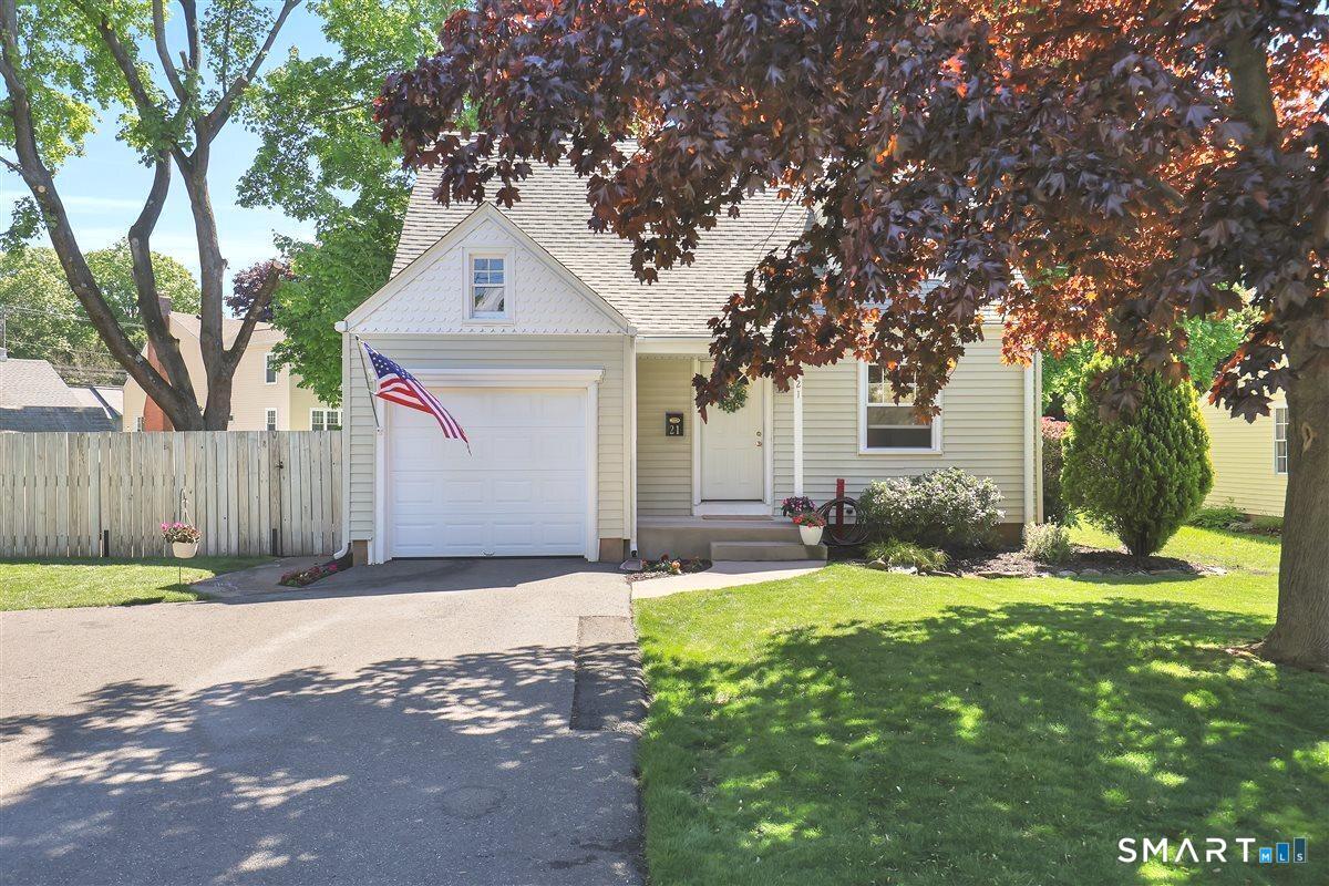 21 Kensington Street Manchester CT 06040