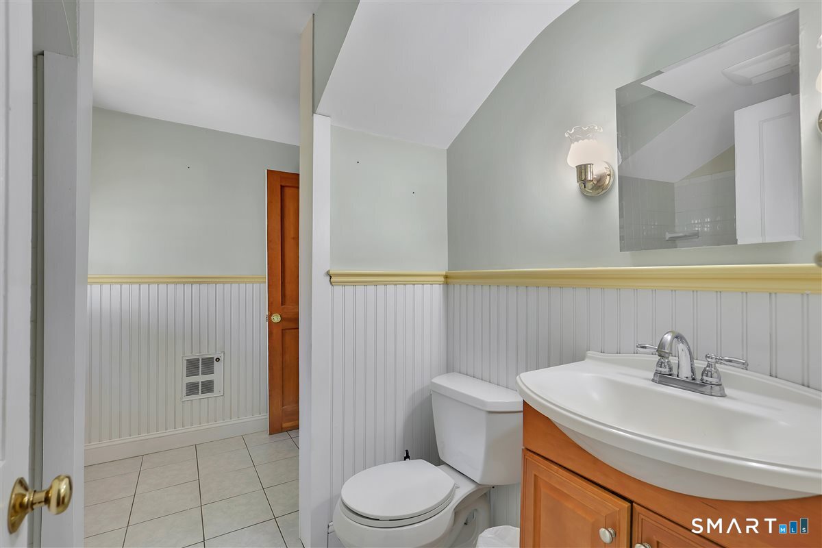 21 Kensington Street Manchester CT 06040