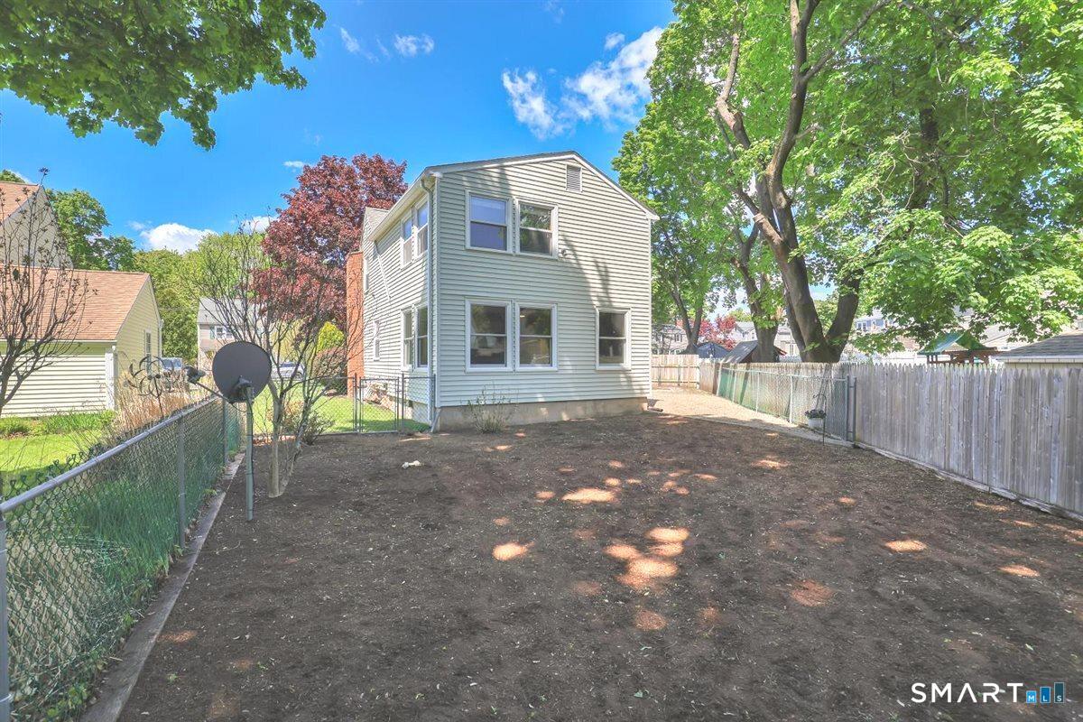 21 Kensington Street Manchester CT 06040