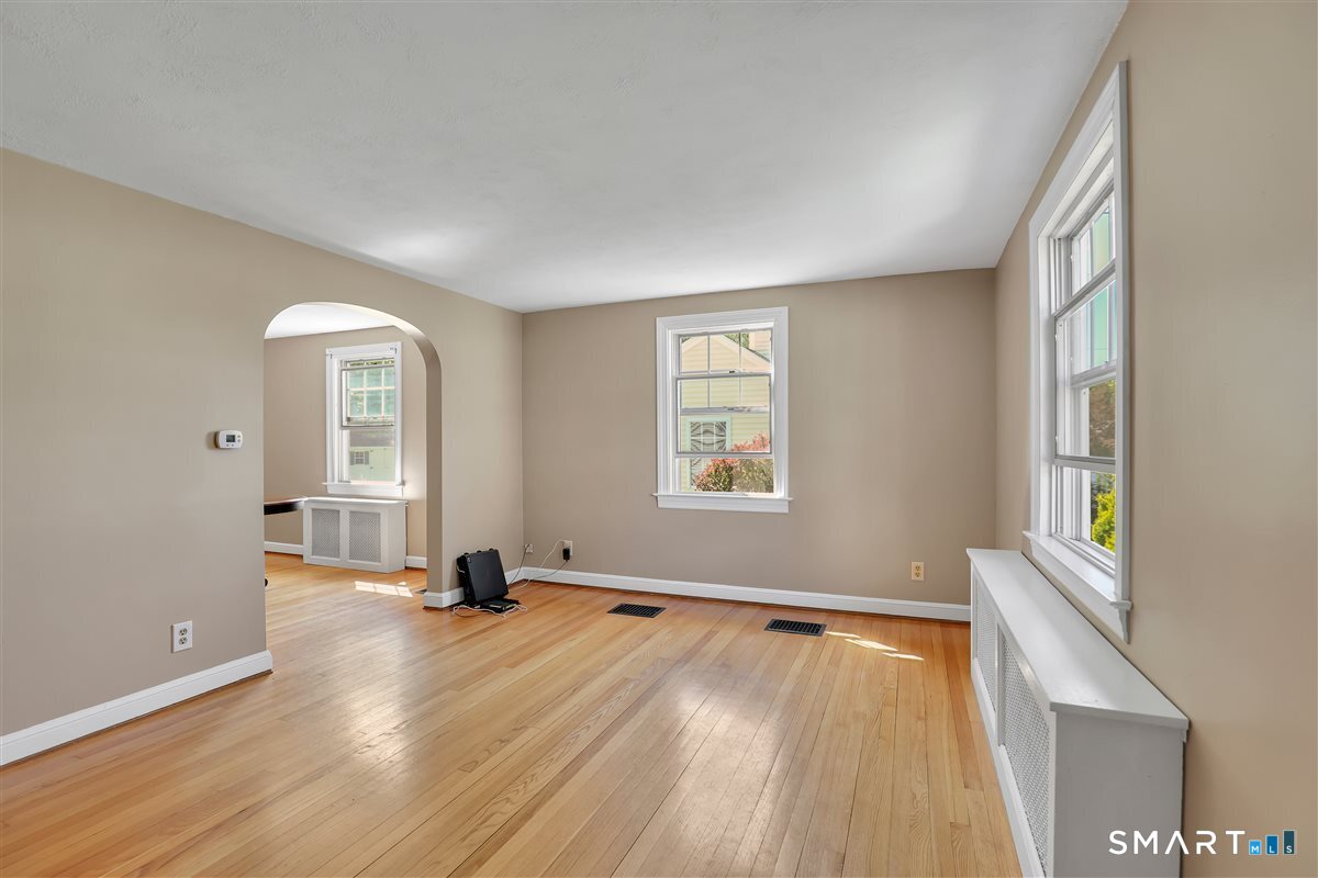 21 Kensington Street Manchester CT 06040