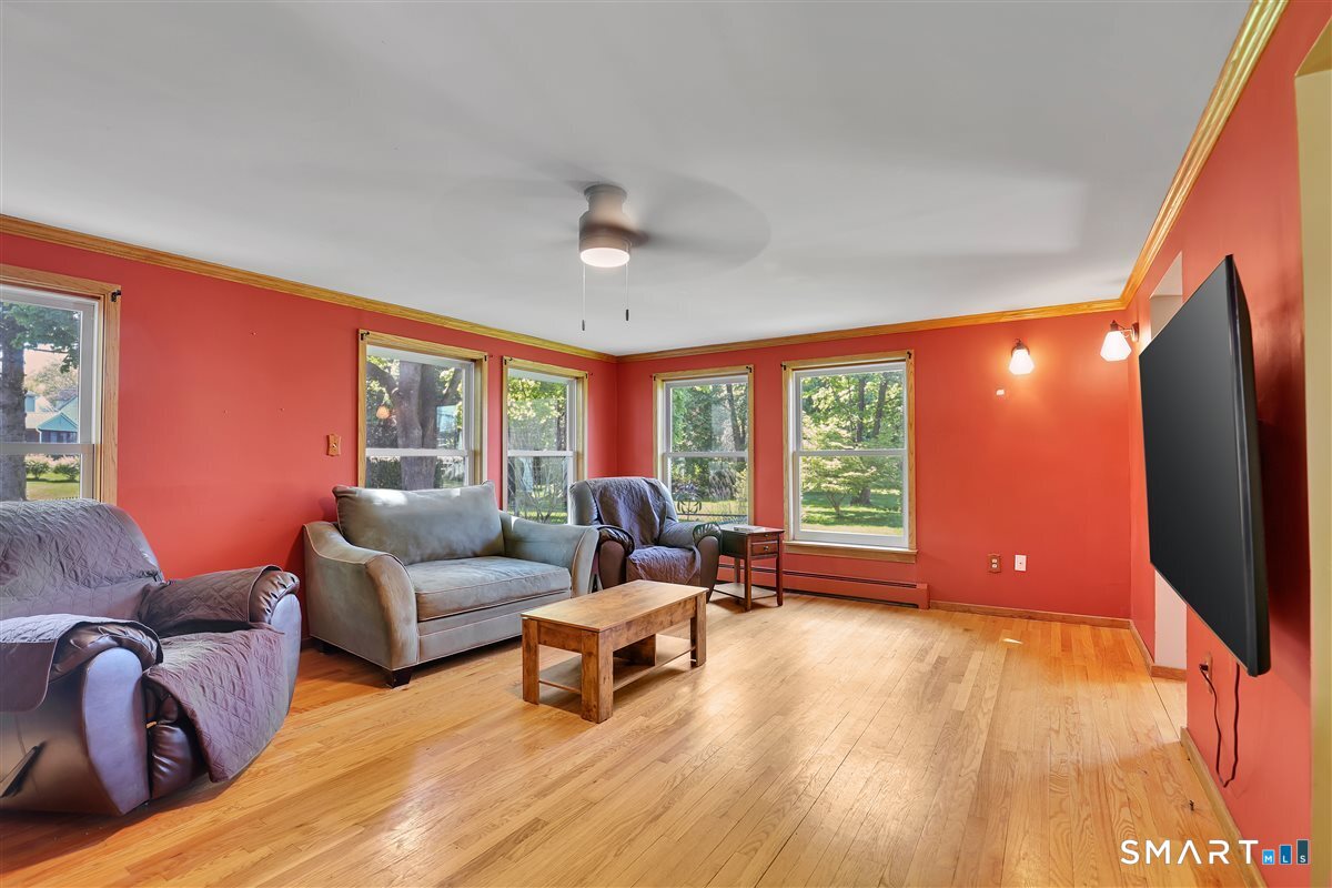 21 Kensington Street Manchester CT 06040