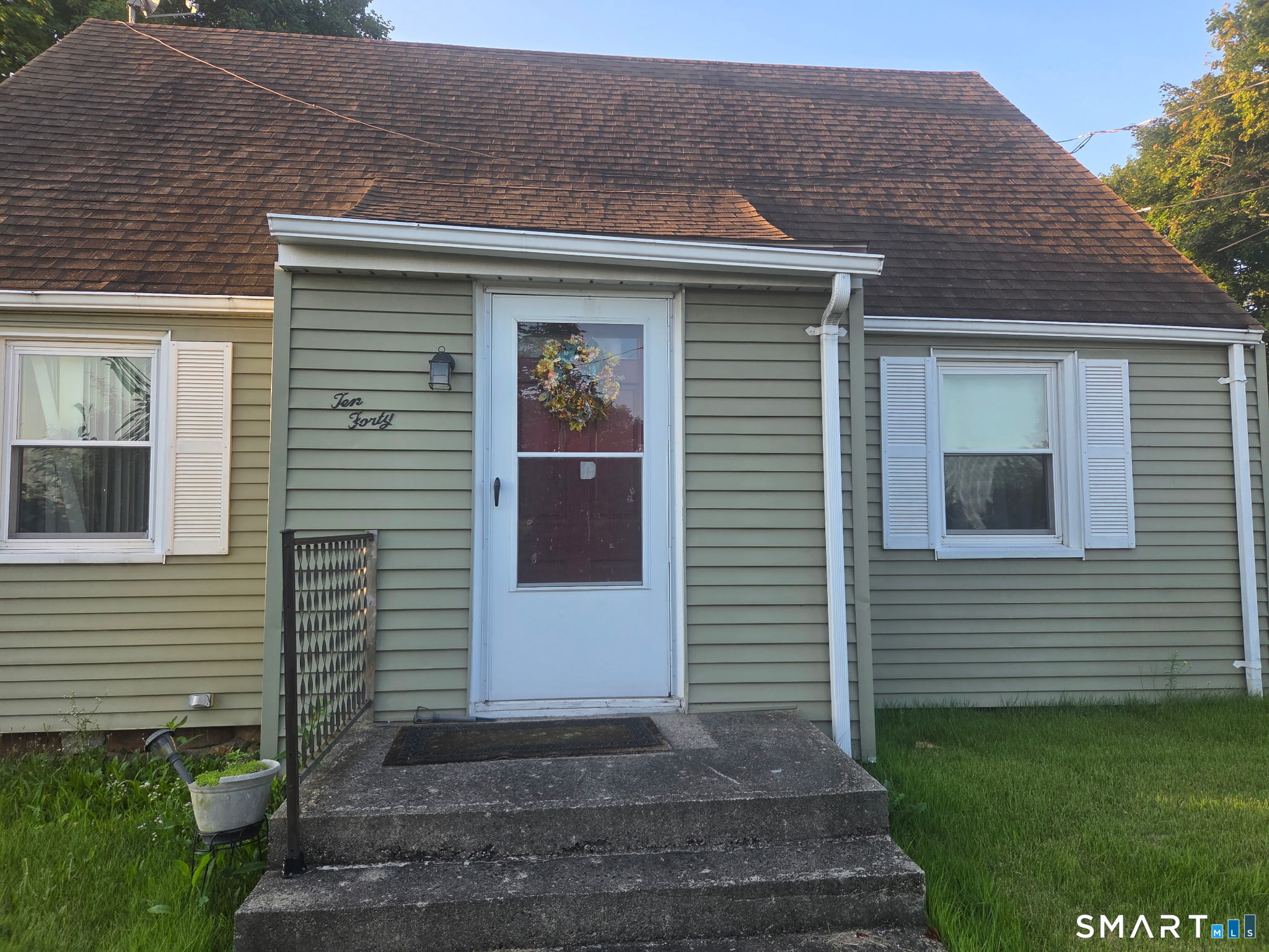 1040 Farmington Avenue Bristol CT 06010