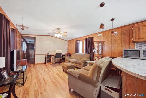 1070 Amity Road Bethany CT 06524