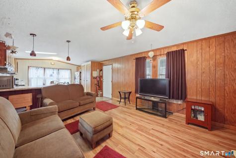 1070 Amity Road Bethany CT 06524