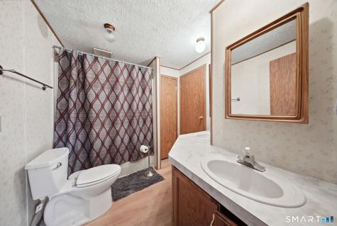 1070 Amity Road Bethany CT 06524