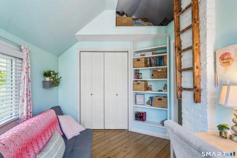 8 Paris Street Milford CT 06460