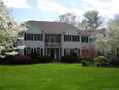 42 Britiani Road Southbury CT 06488