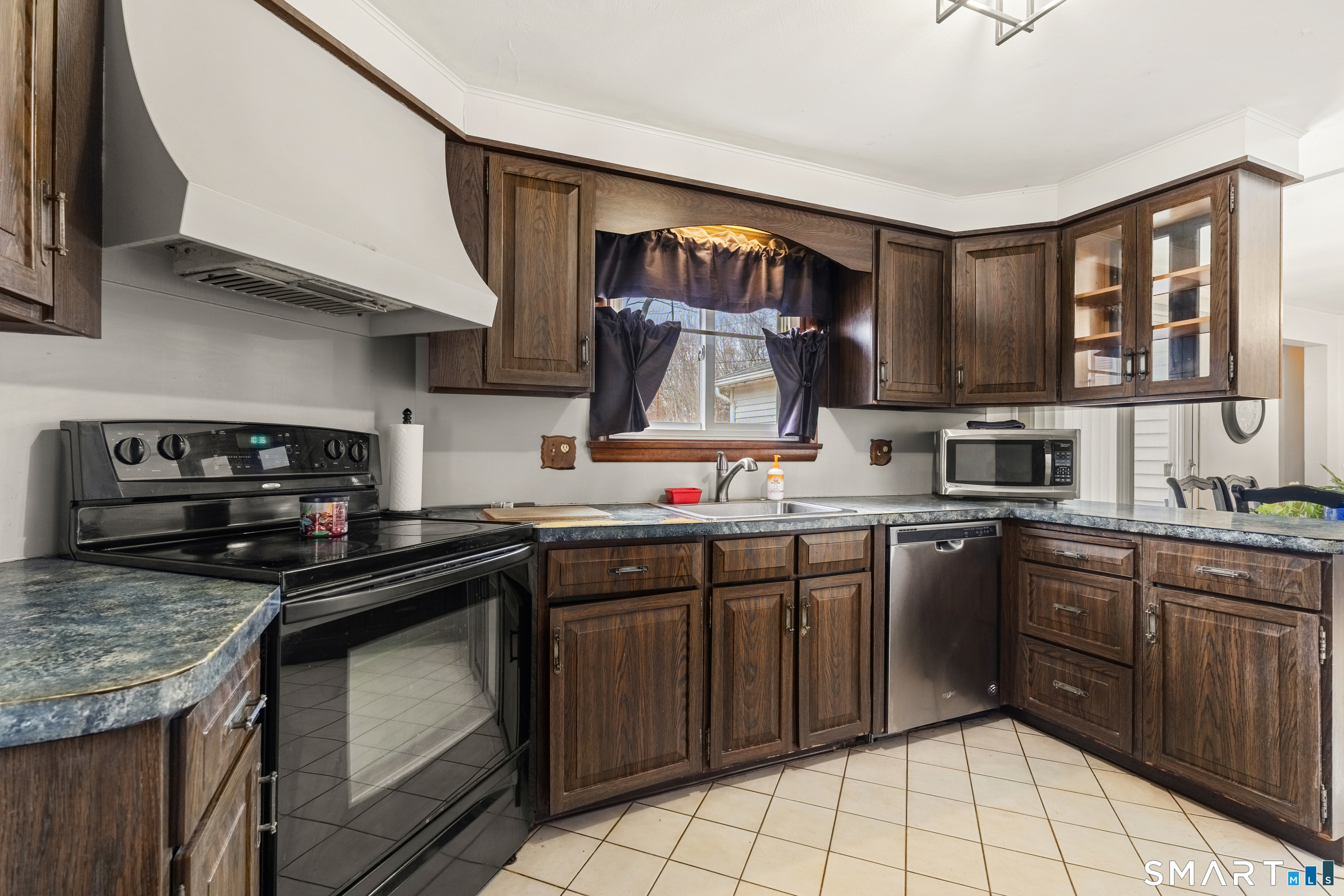 215 Wesley Street Waterbury CT 06708