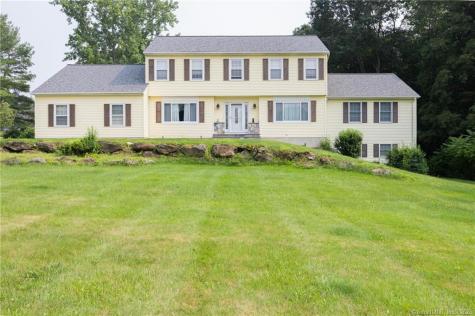 38 Maplewood Drive New Milford CT 06776