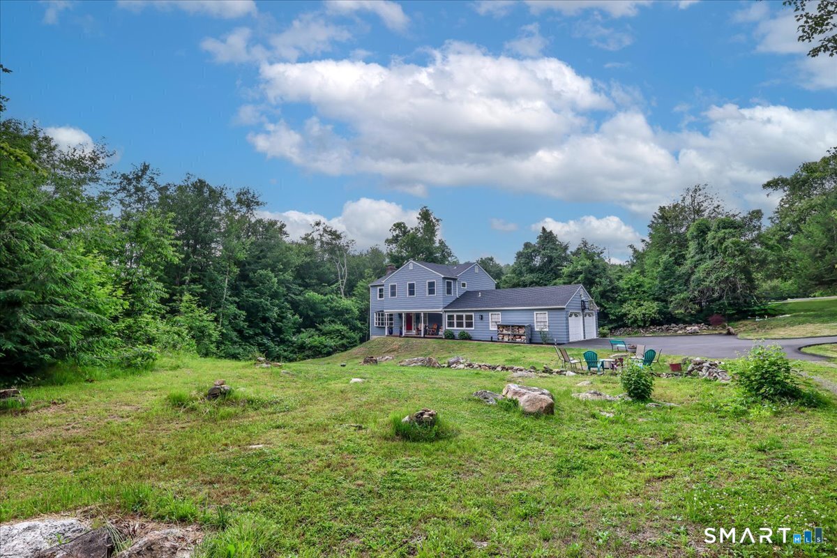 8 White Pine Drive Brookfield CT 06804