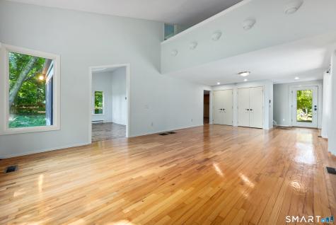 48 Russett Drive Guilford CT 06437