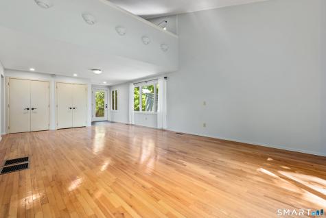 48 Russett Drive Guilford CT 06437