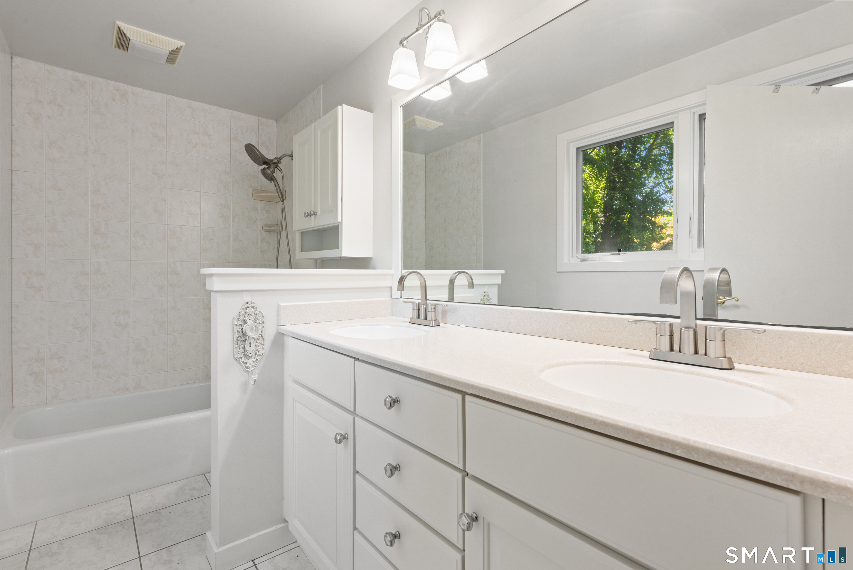 48 Russett Drive Guilford CT 06437