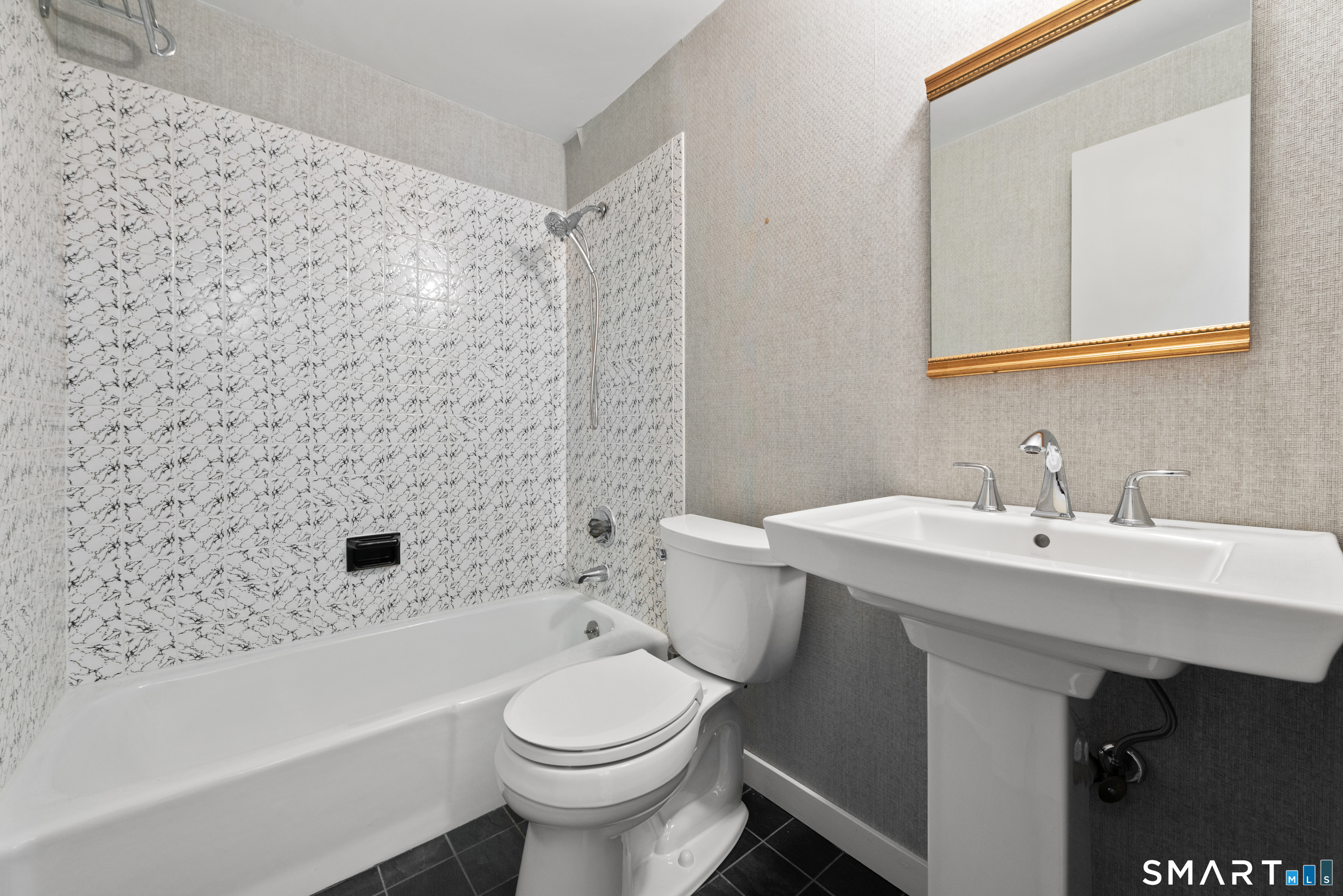 48 Russett Drive Guilford CT 06437