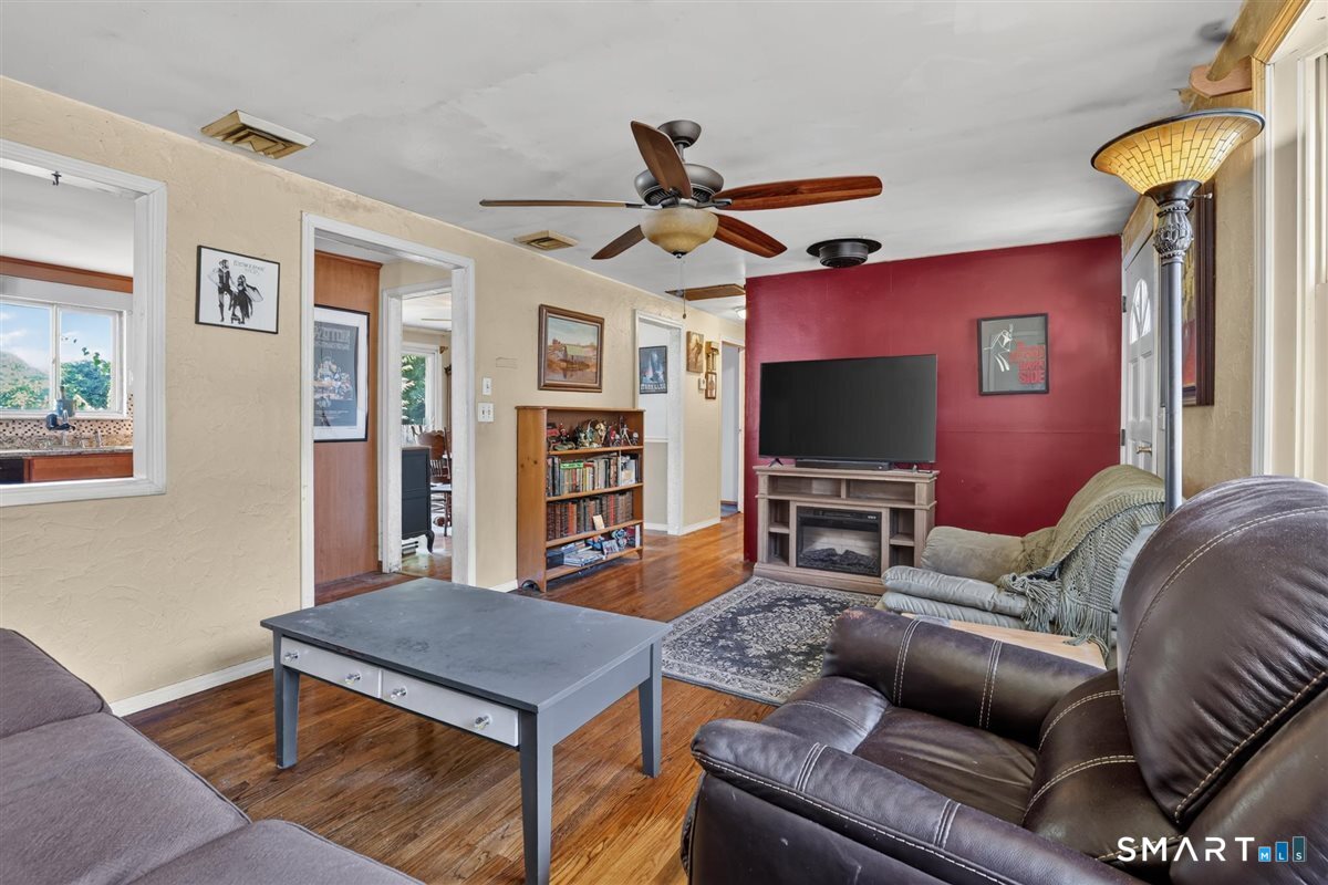 23 Magnolia Drive Enfield CT 06082