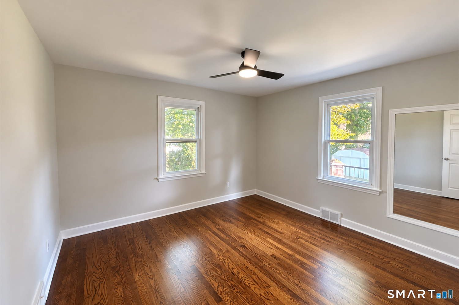 347 Goldenrod Avenue Bridgeport CT 06606