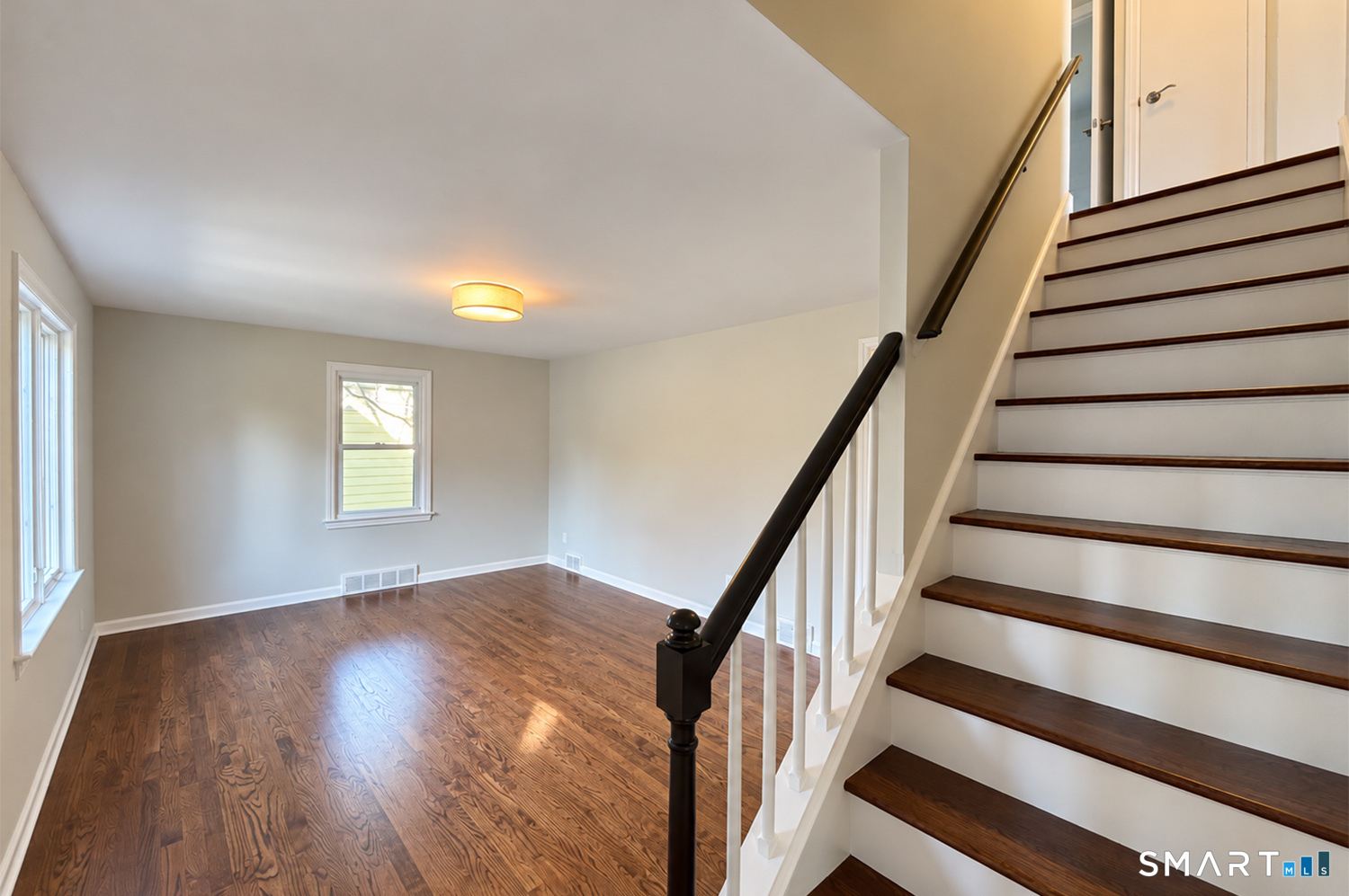347 Goldenrod Avenue Bridgeport CT 06606