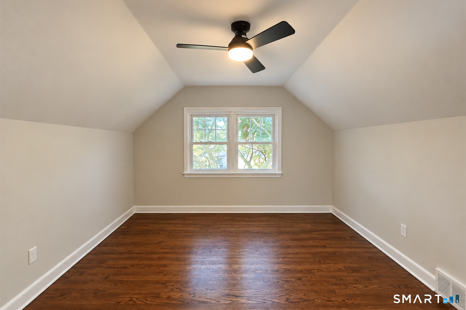 347 Goldenrod Avenue Bridgeport CT 06606