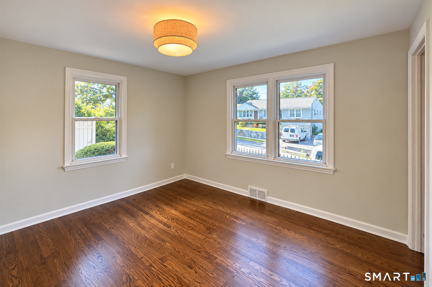 347 Goldenrod Avenue Bridgeport CT 06606