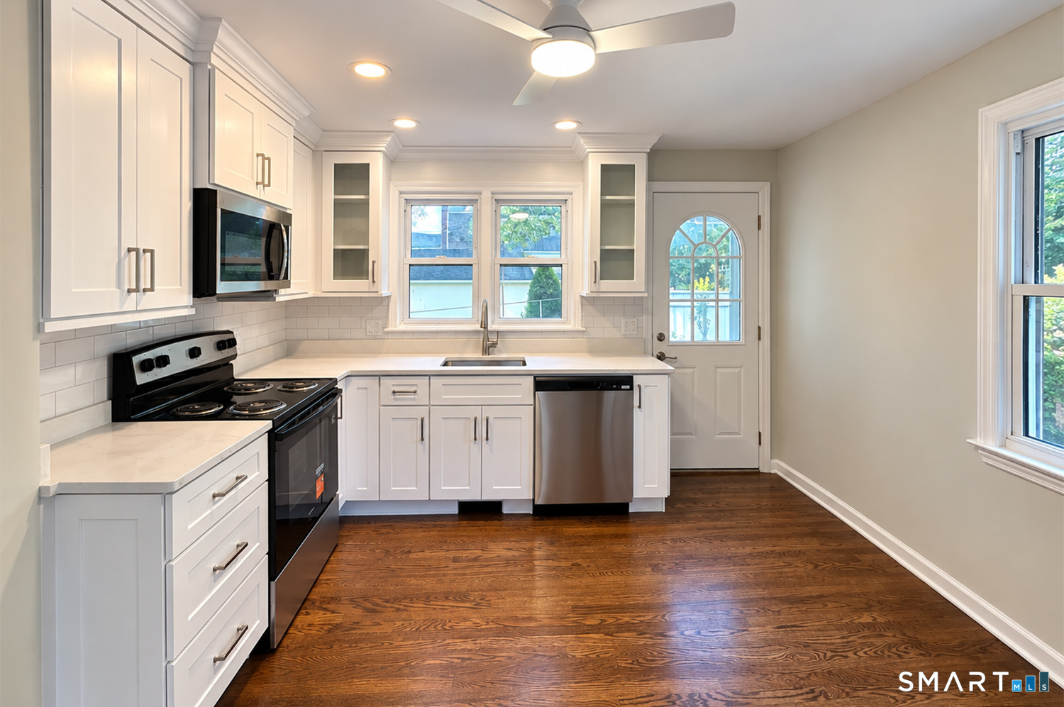 347 Goldenrod Avenue Bridgeport CT 06606