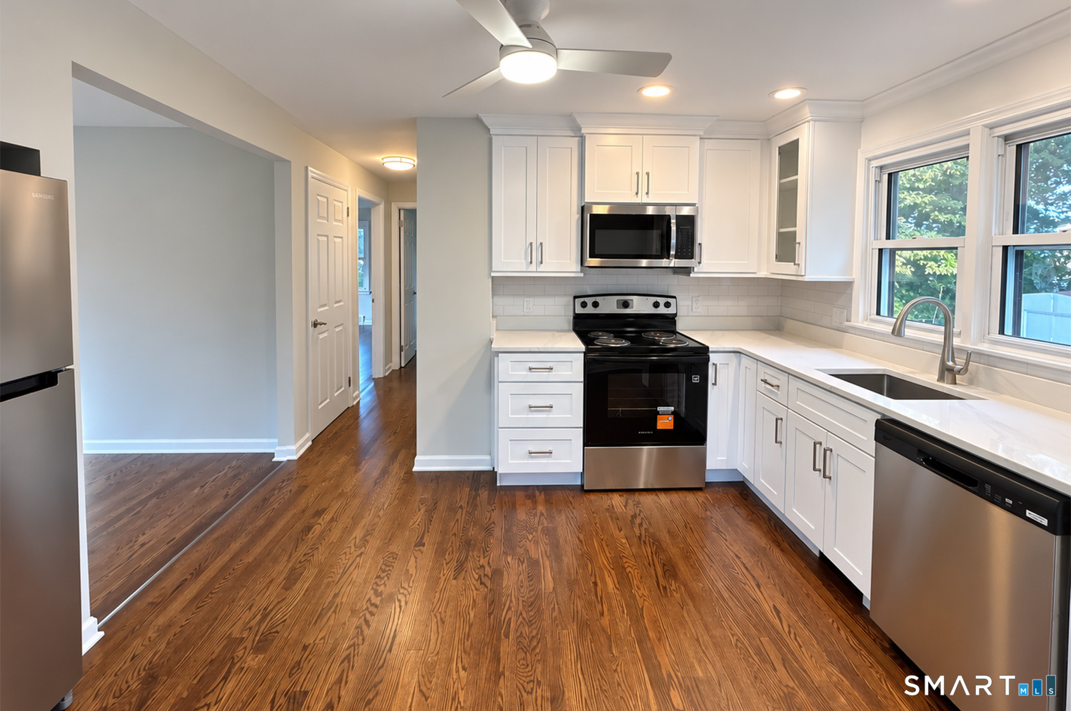 347 Goldenrod Avenue Bridgeport CT 06606