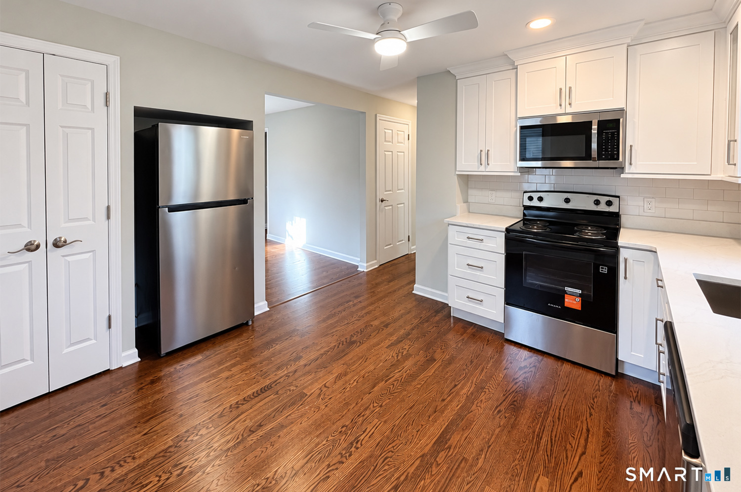 347 Goldenrod Avenue Bridgeport CT 06606