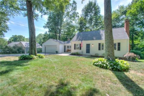 13 Robin Road Simsbury CT 06070