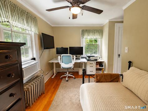 29 Niles Hill Road New London CT 06320