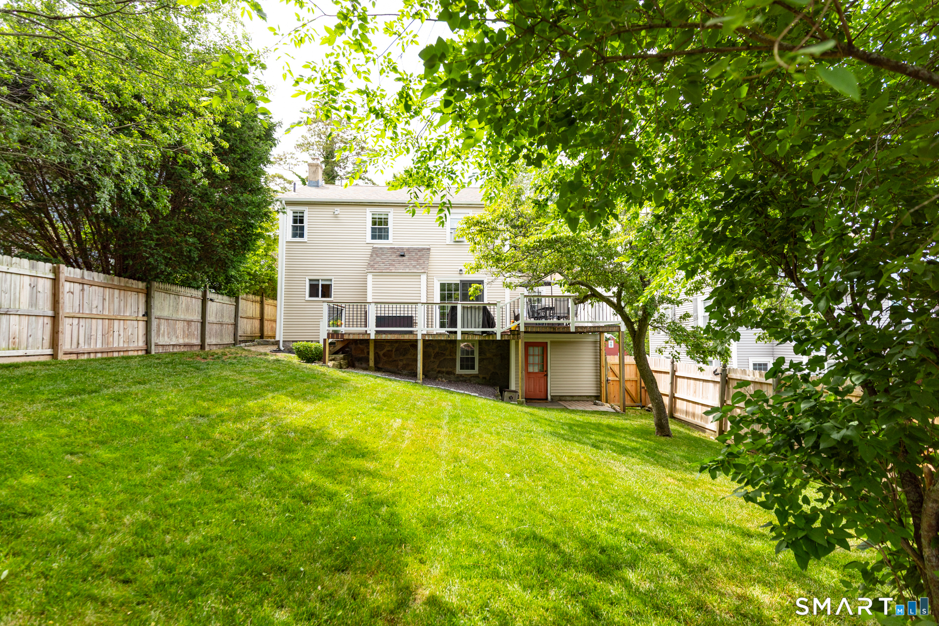 29 Niles Hill Road New London CT 06320