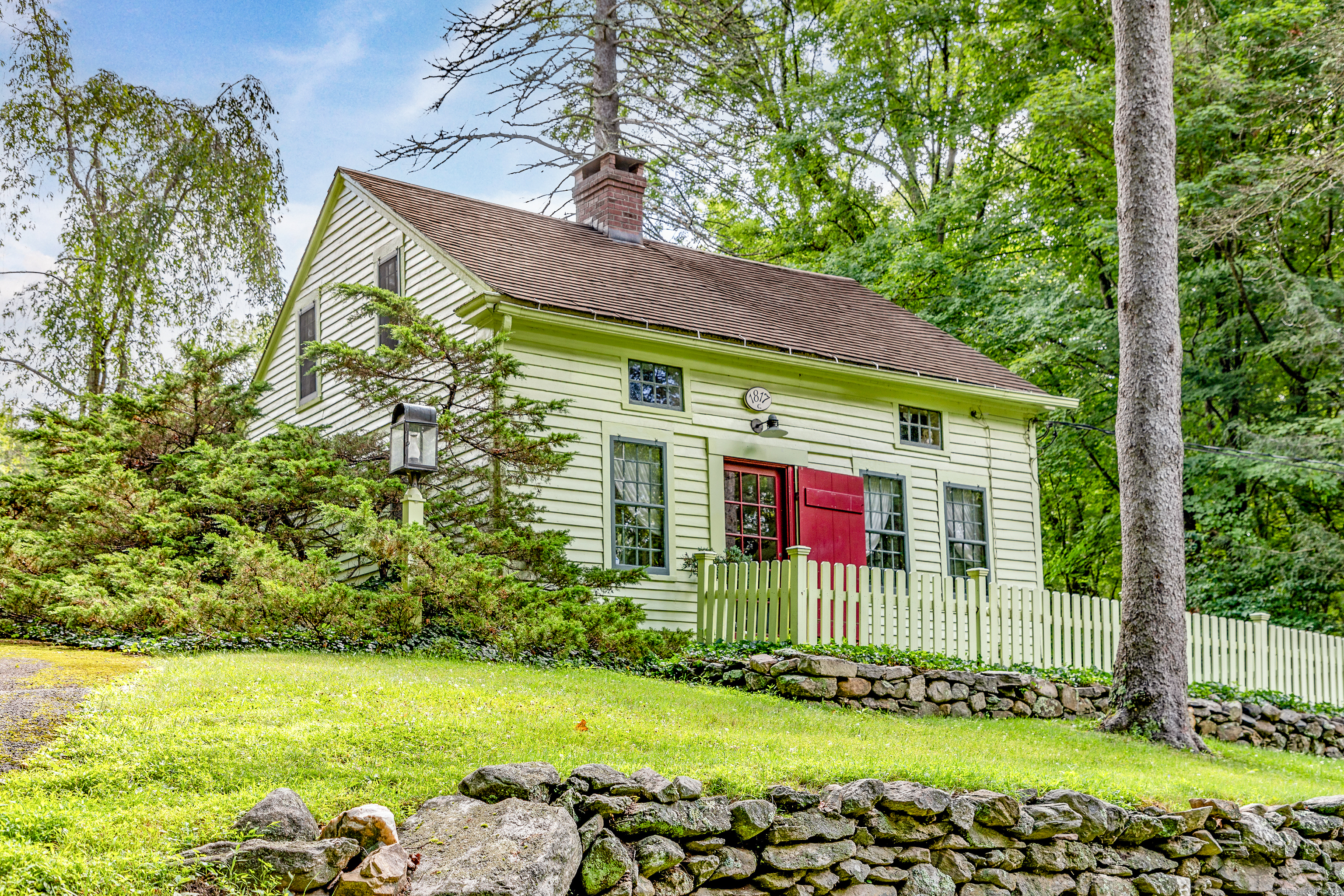 50 Southbury Road Roxbury CT 06783
