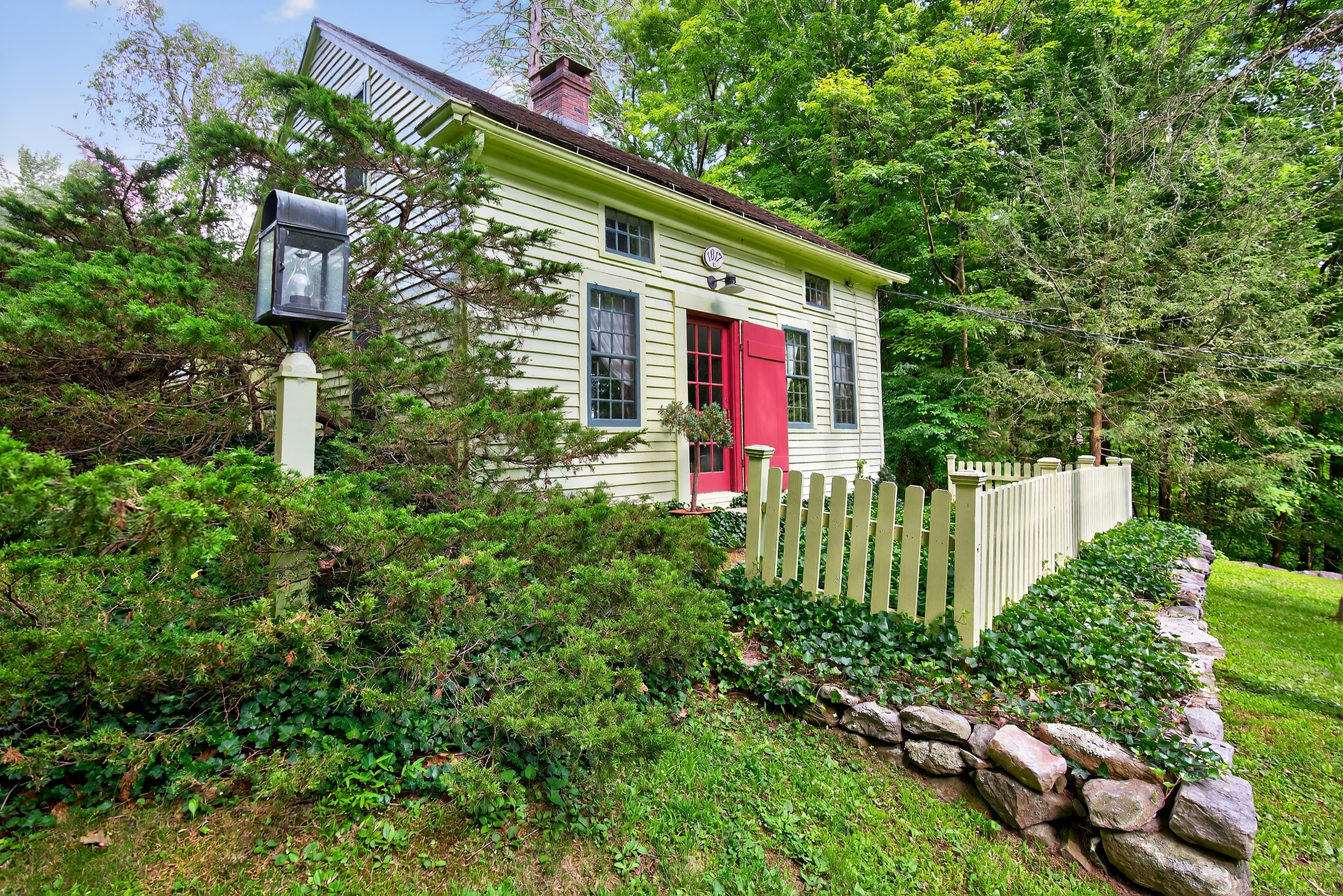 50 Southbury Road Roxbury CT 06783
