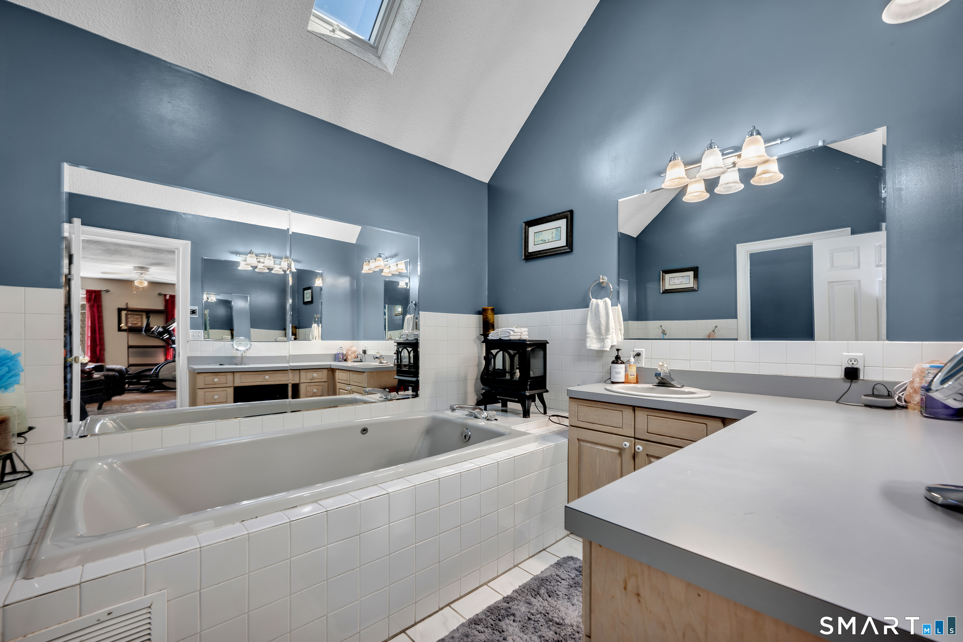 14 Myra Lane Burlington CT 06013