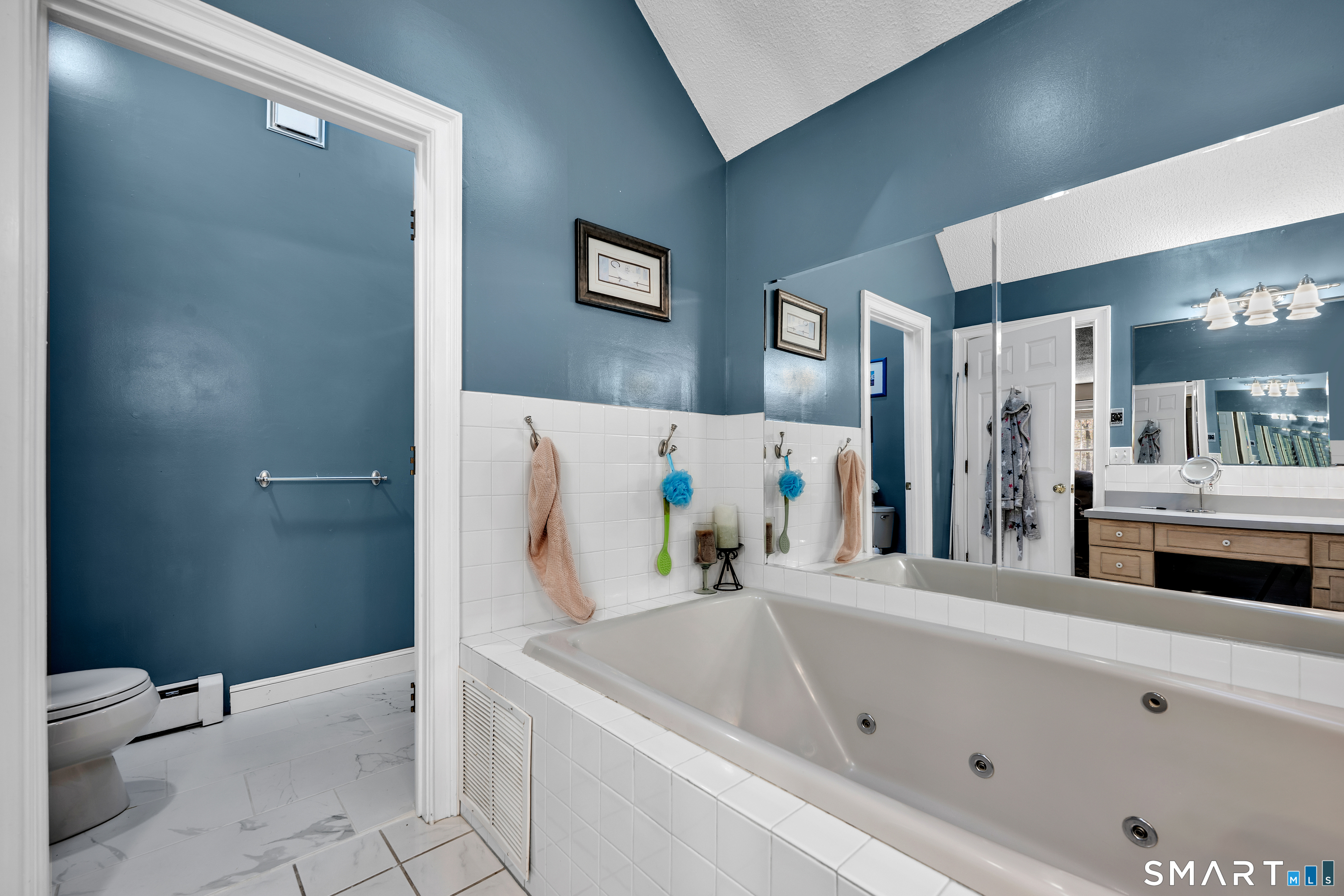 14 Myra Lane Burlington CT 06013