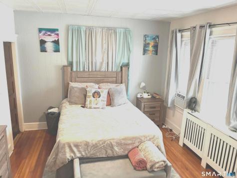 16 Holbrook Court Ansonia CT 06401