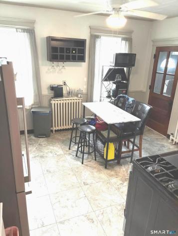 16 Holbrook Court Ansonia CT 06401