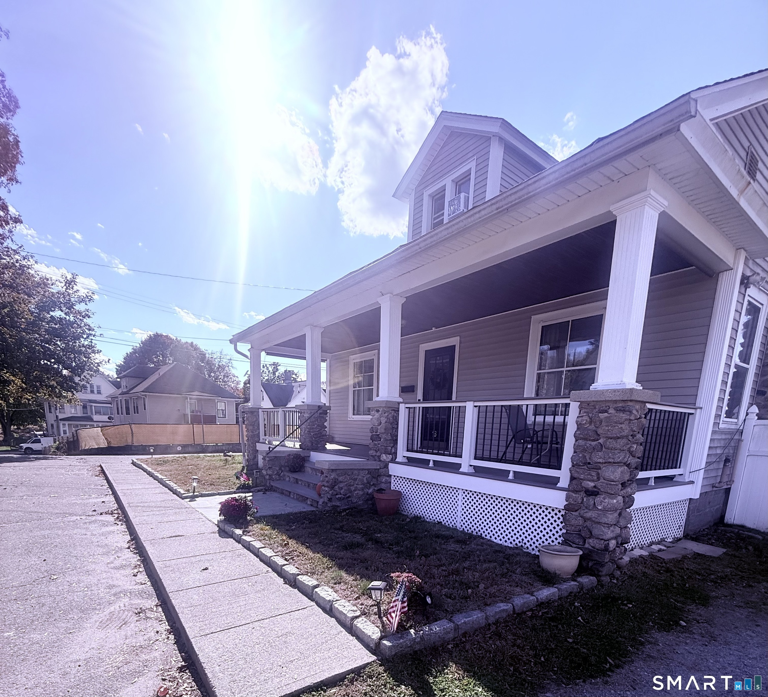 16 Holbrook Court Ansonia CT 06401
