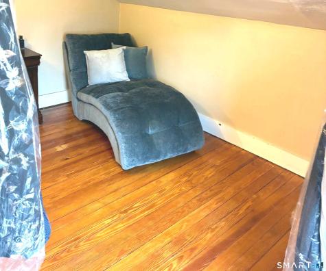 16 Holbrook Court Ansonia CT 06401