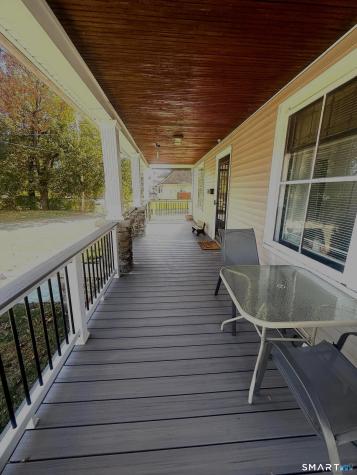 16 Holbrook Court Ansonia CT 06401