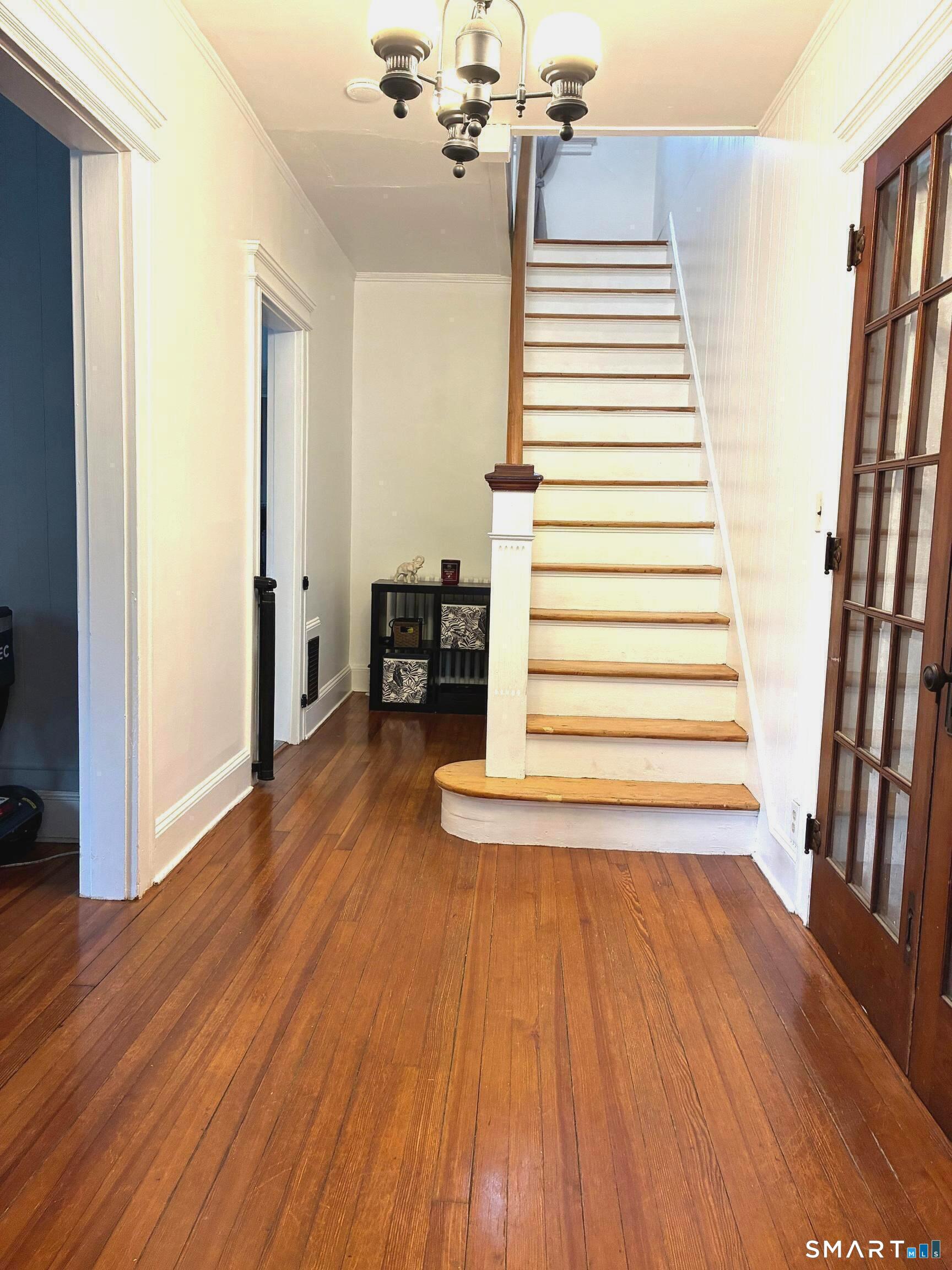 16 Holbrook Court Ansonia CT 06401