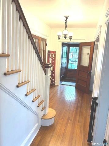 16 Holbrook Court Ansonia CT 06401