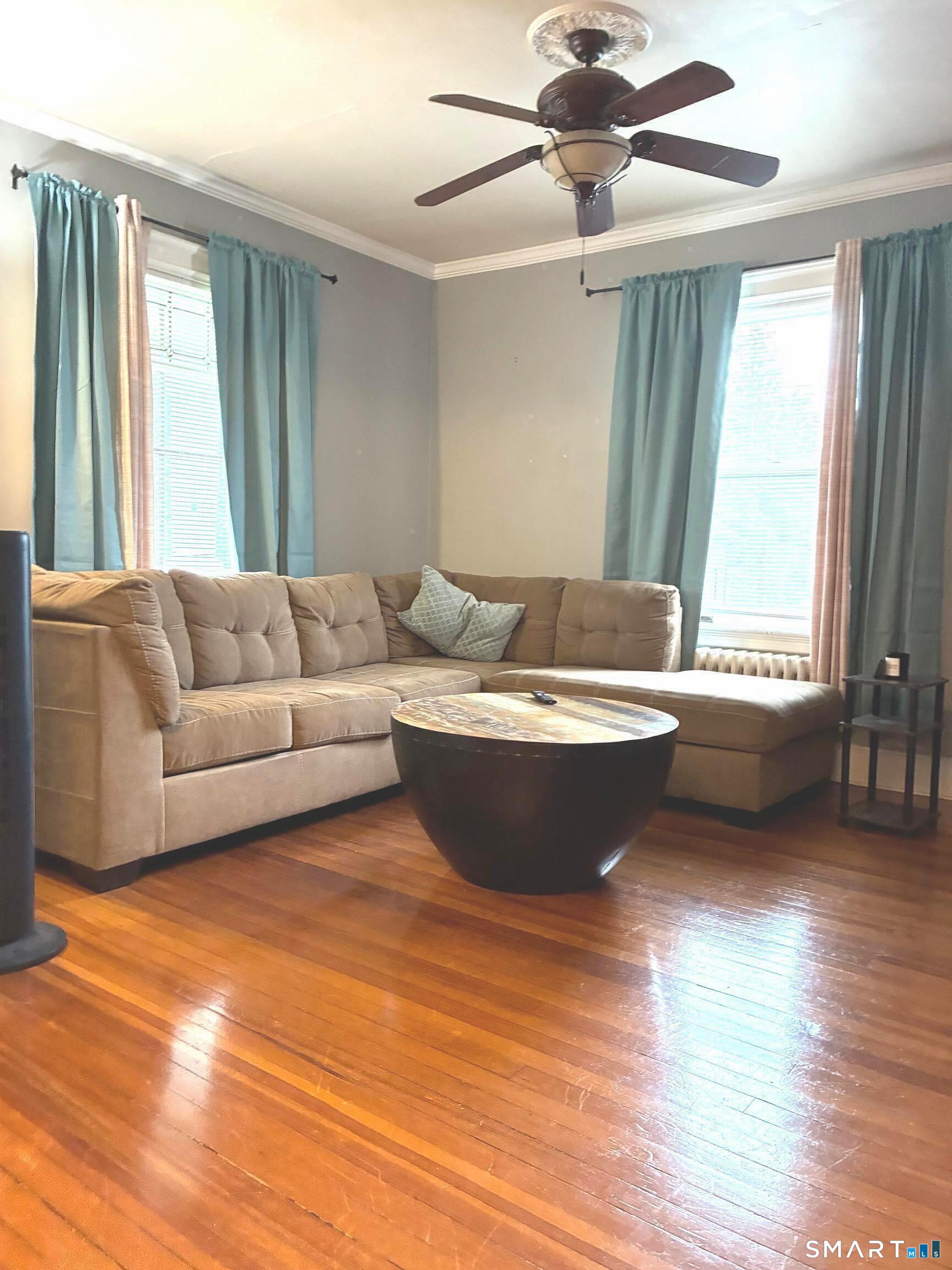 16 Holbrook Court Ansonia CT 06401