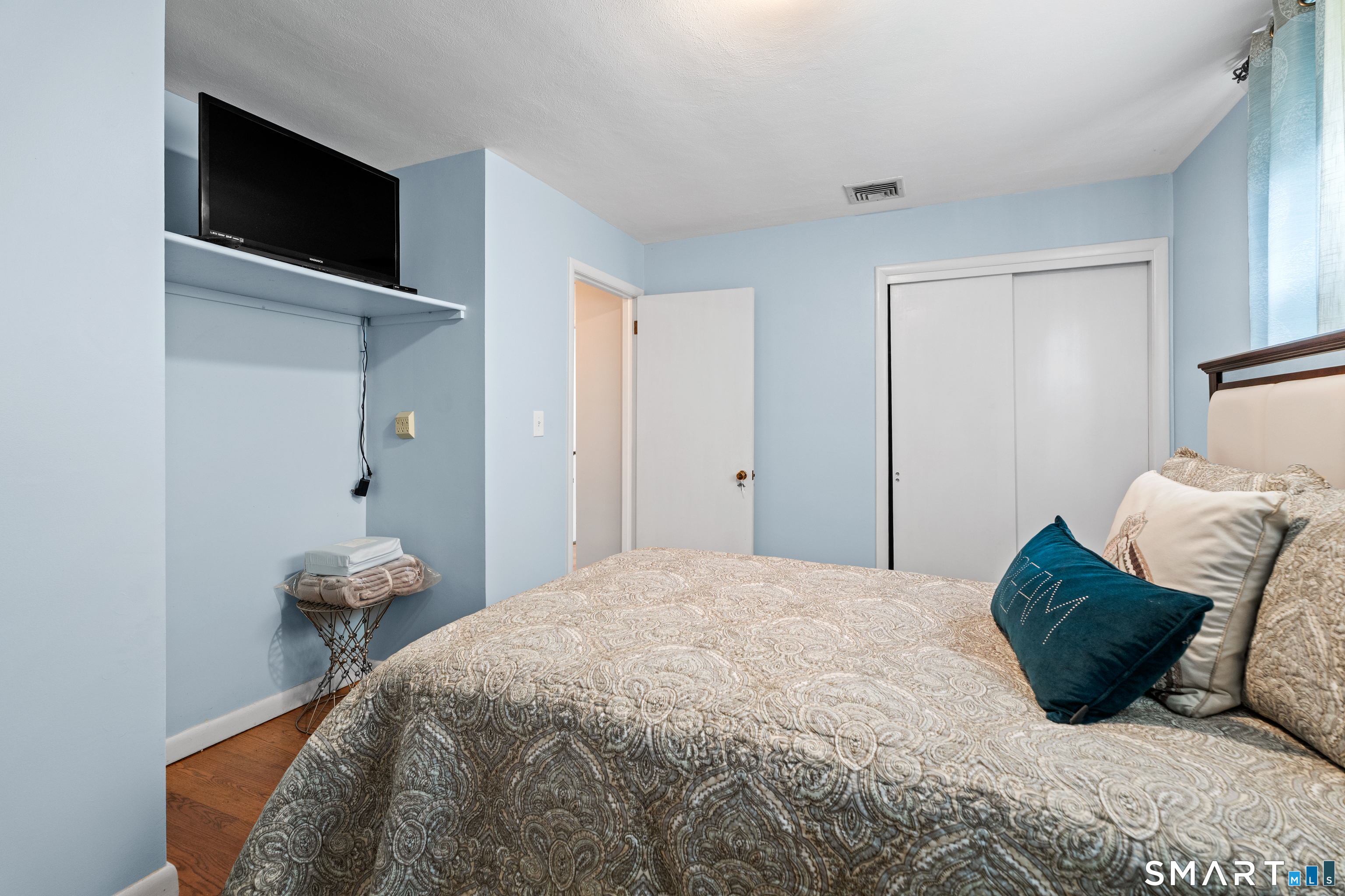 6 Smith Avenue Waterbury CT 06708